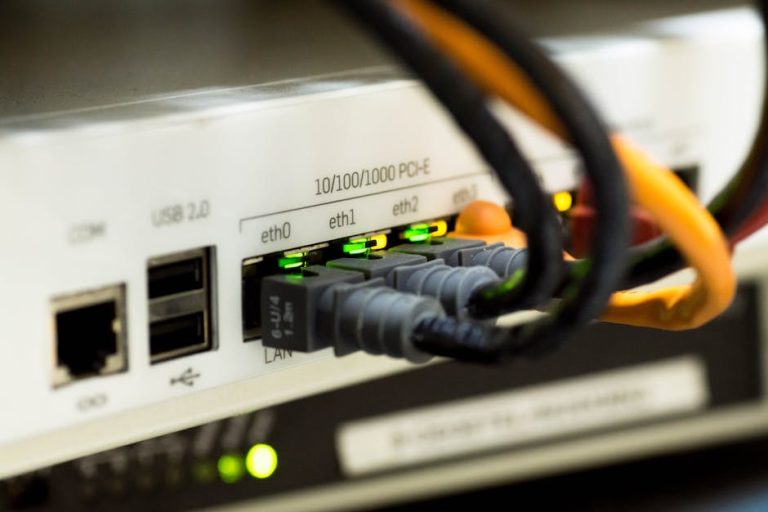 Configuration Cisco IOS : Guide complet et commandes de base 2026