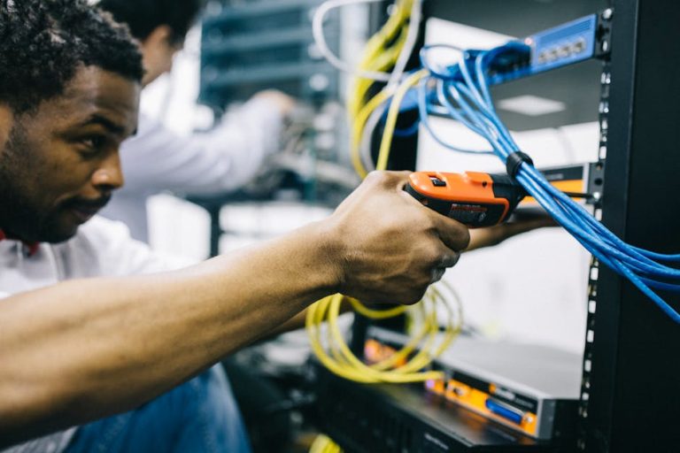 Dépannage réseau Cisco : 10 commandes IOS essentielles en 2026