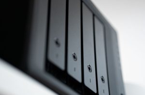 Lire la suite à propos de l’article Sauvegarde de données : Maîtriser la règle 3-2-1-1-0 en 2026
