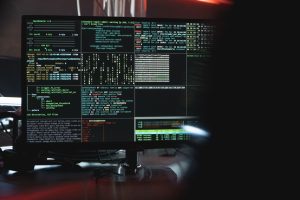 Lire la suite à propos de l’article Kali Linux vs Parrot OS : Comparaison 2026 pour Pentesters