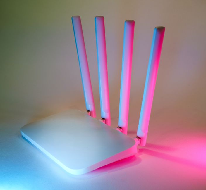 Wi-Fi 6 vs 6E vs 7: Comparatif Technique pour 2026